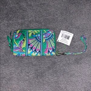 New Very Bradley Zip-Around Wristlet